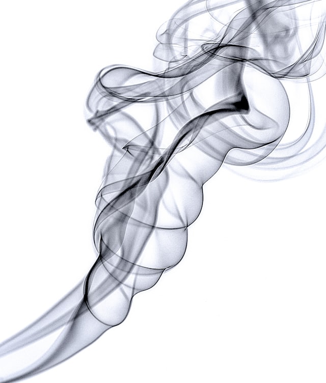 Abstract smoke patterns illustrating the concept of smoke testing in software development and IT.